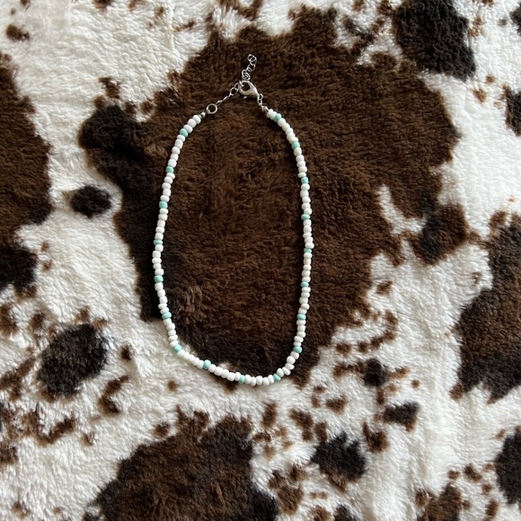 Handmade seed bead necklaces - Picture 2 of 2